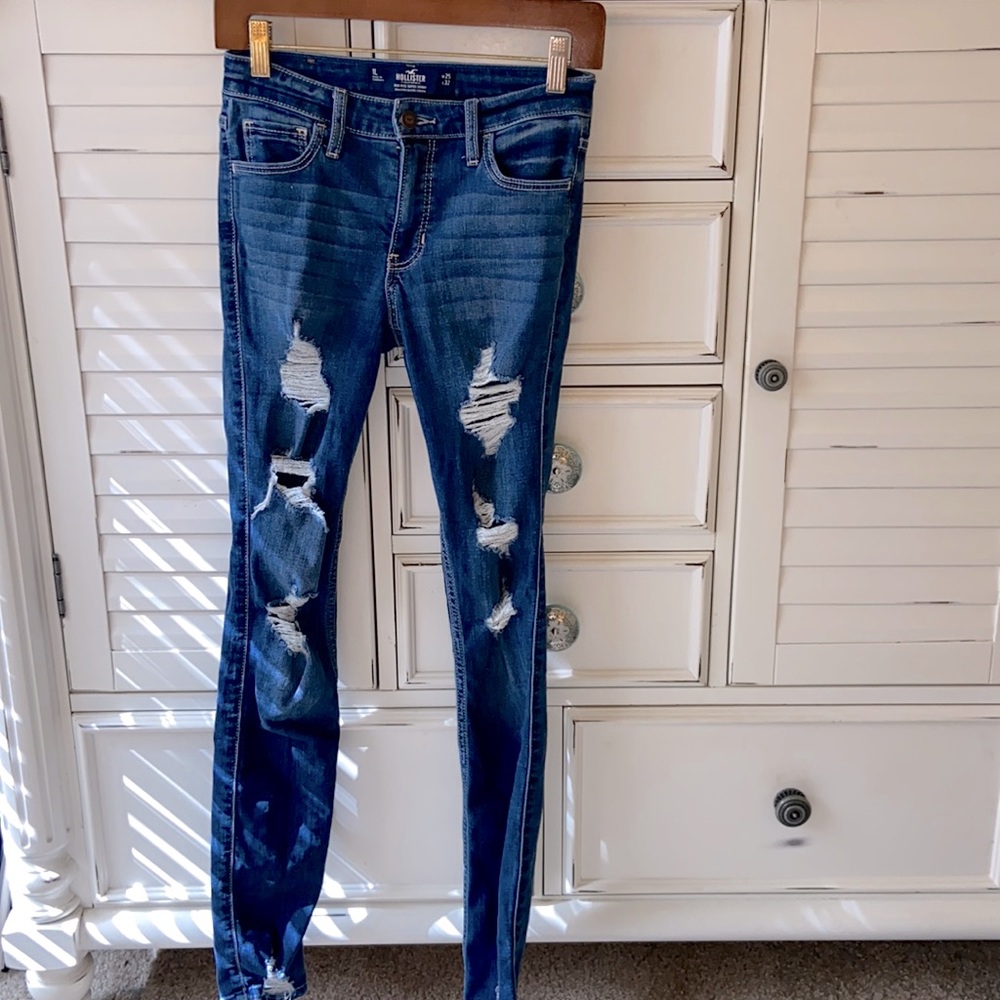 HOLLISTER SKINNY JEANS